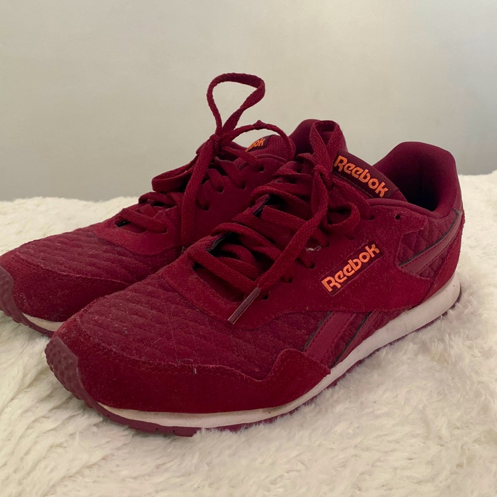 Reebok royal ultra rustic wine color sneaker
